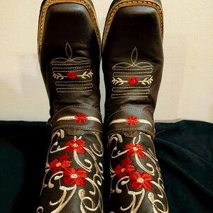 Handmade Leather Embroidered Floral Cowboy Boots